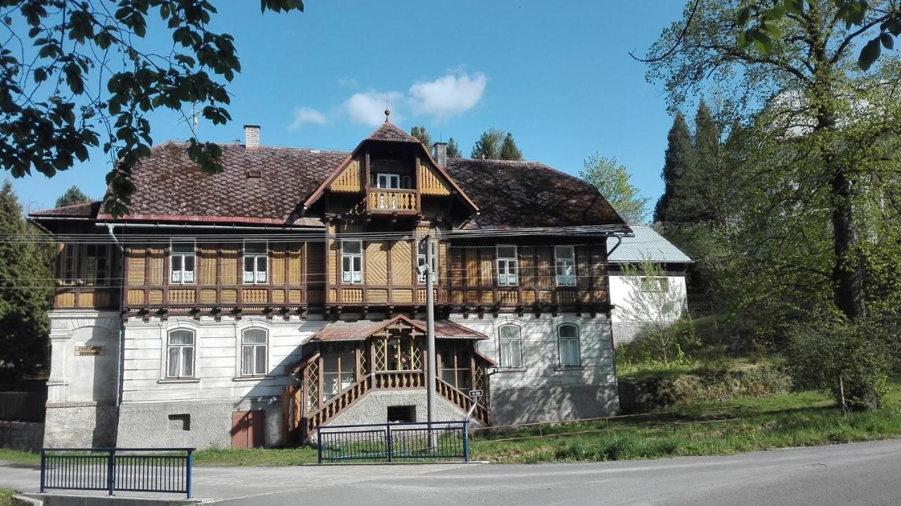 Stredisko Doubrava Hotell Zlaté Hory Exteriör bild